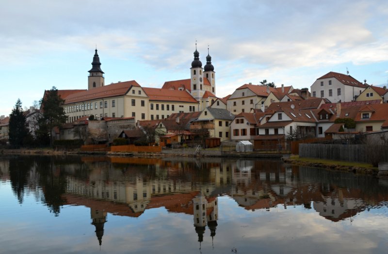 pohled na město od řeky